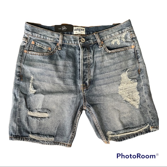 NWT Umgee Light Wash Distressed Button Fly Boyfriend Shorts - Picture 3 of 7